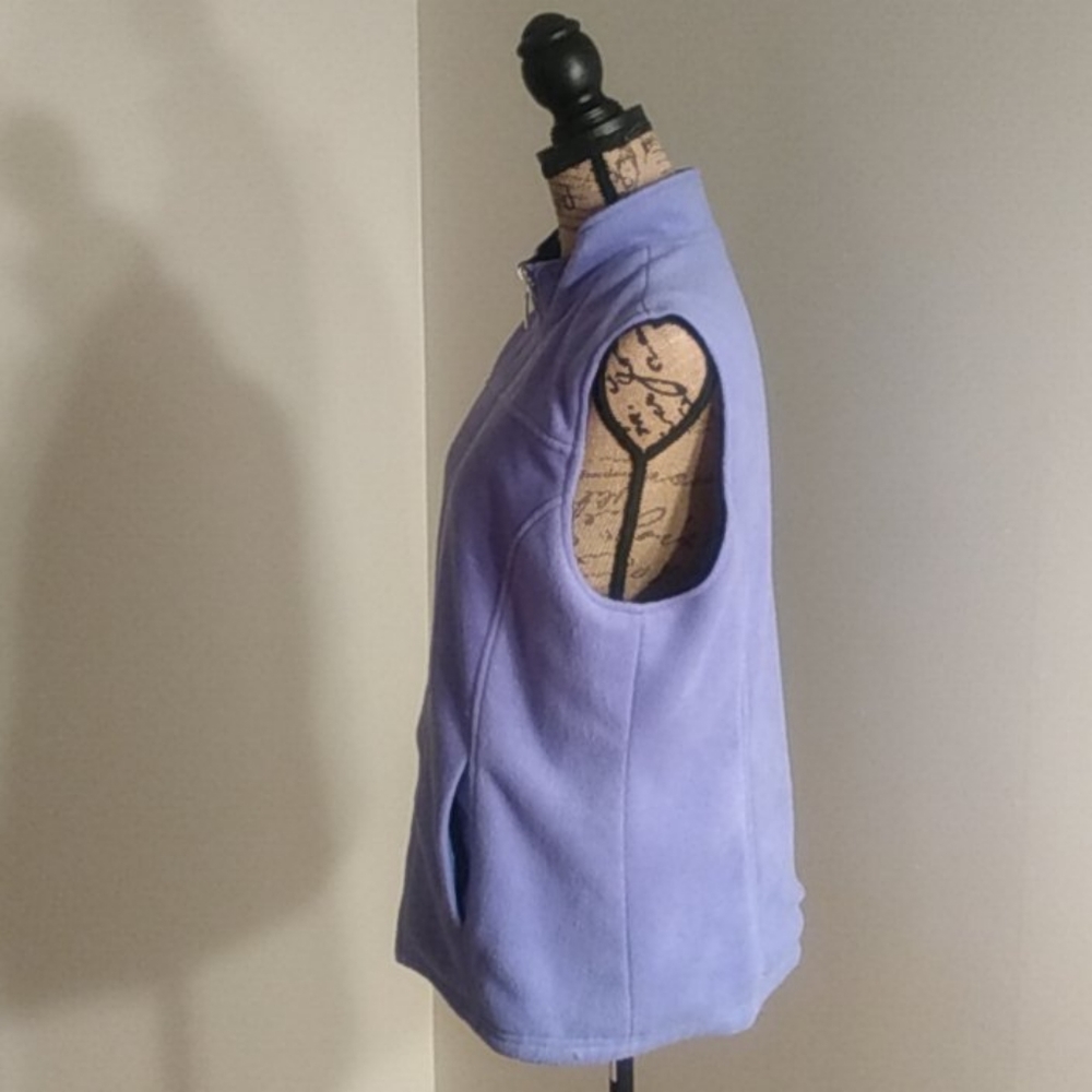 EUC 💙 | Reversible Ladies Fleece Vest - Picture 5 of 10